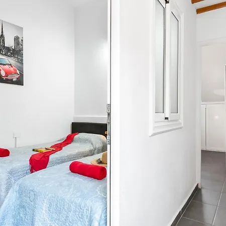 Panoramic 2 Bed Penthouse Apartment Los Cristianos (Tenerife)