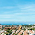 Panoramic 2 Bed Penthouse *