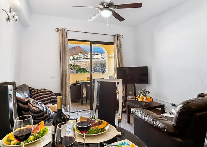 Panoramic 2 Bed Penthouse لوس كريستيانوس